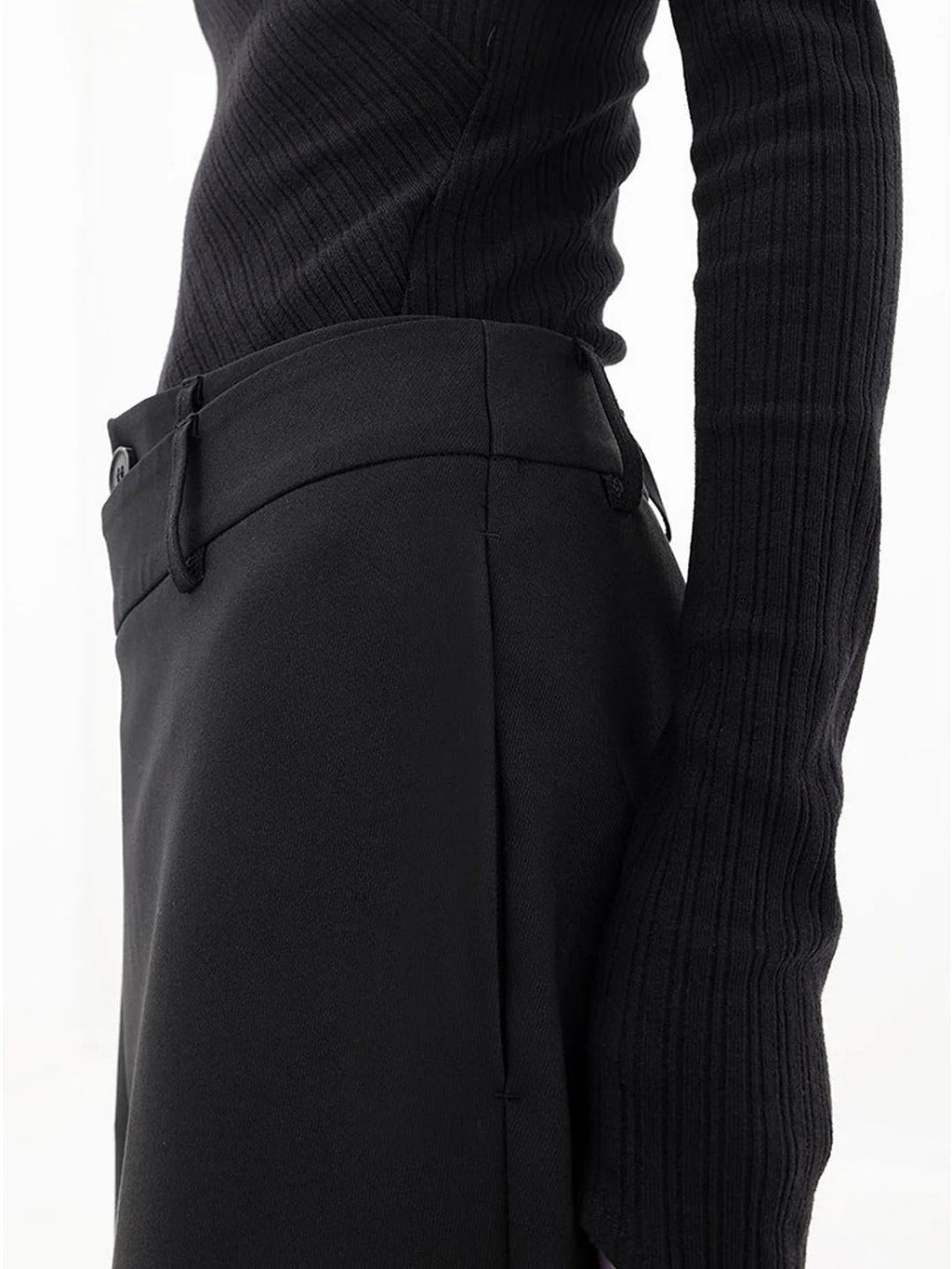 Drune | Asymmetrische Baggy-Hose
