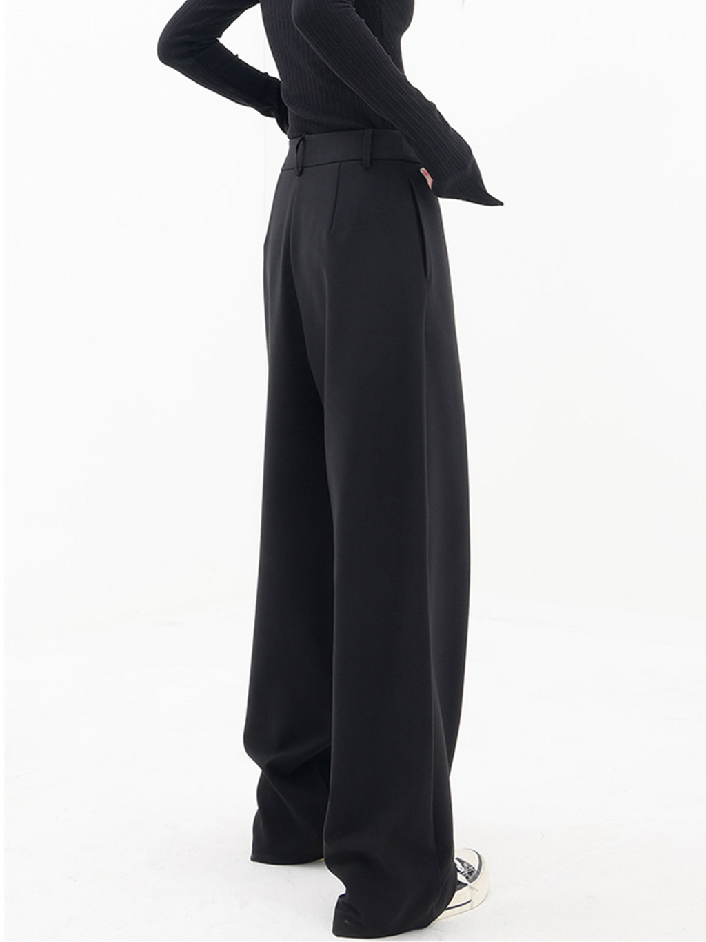Drune | Asymmetrische Baggy-Hose