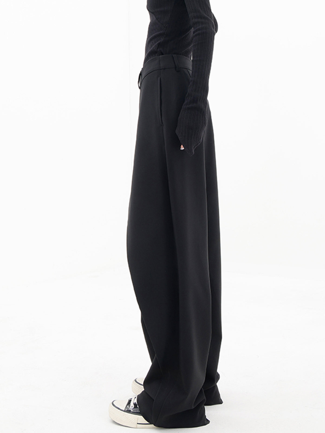 Drune | Asymmetrische Baggy-Hose
