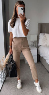 Dunkles Khaki