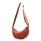 Maren | Halbmondförmige Tasche