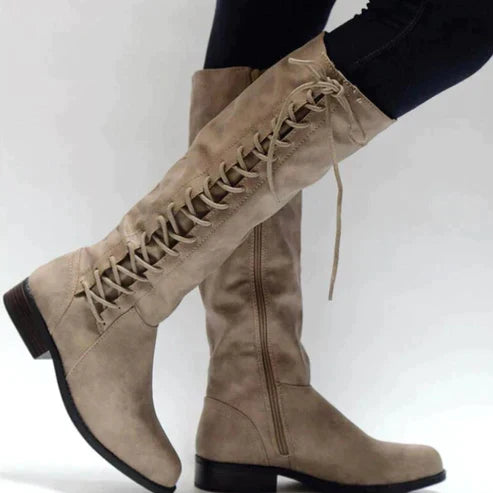 Clara | Elegante Schnürstiefel