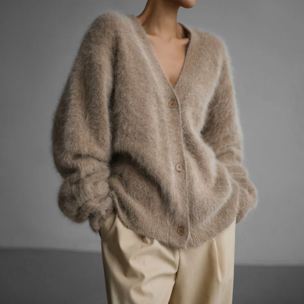Flauschige Damen Strickjacke V-Ausschnitt